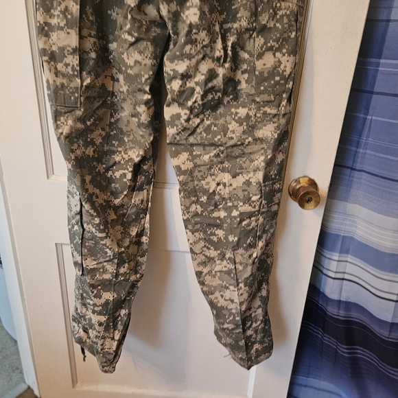 Acu Digital Camo Pants & Jacket MR - Picture 14 of 16